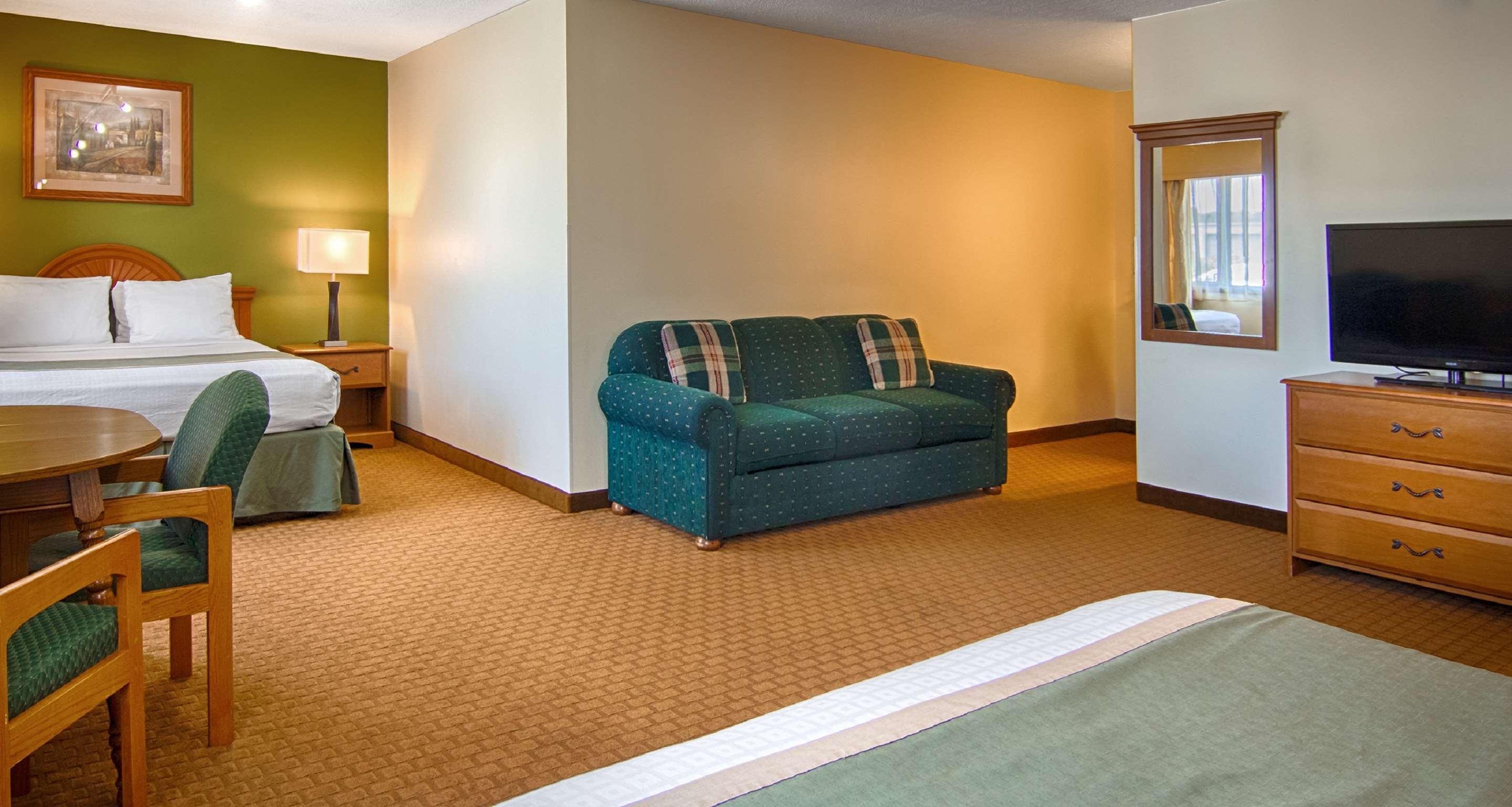 Best Western Maritime Inn Стерджен-Бей Экстерьер фото