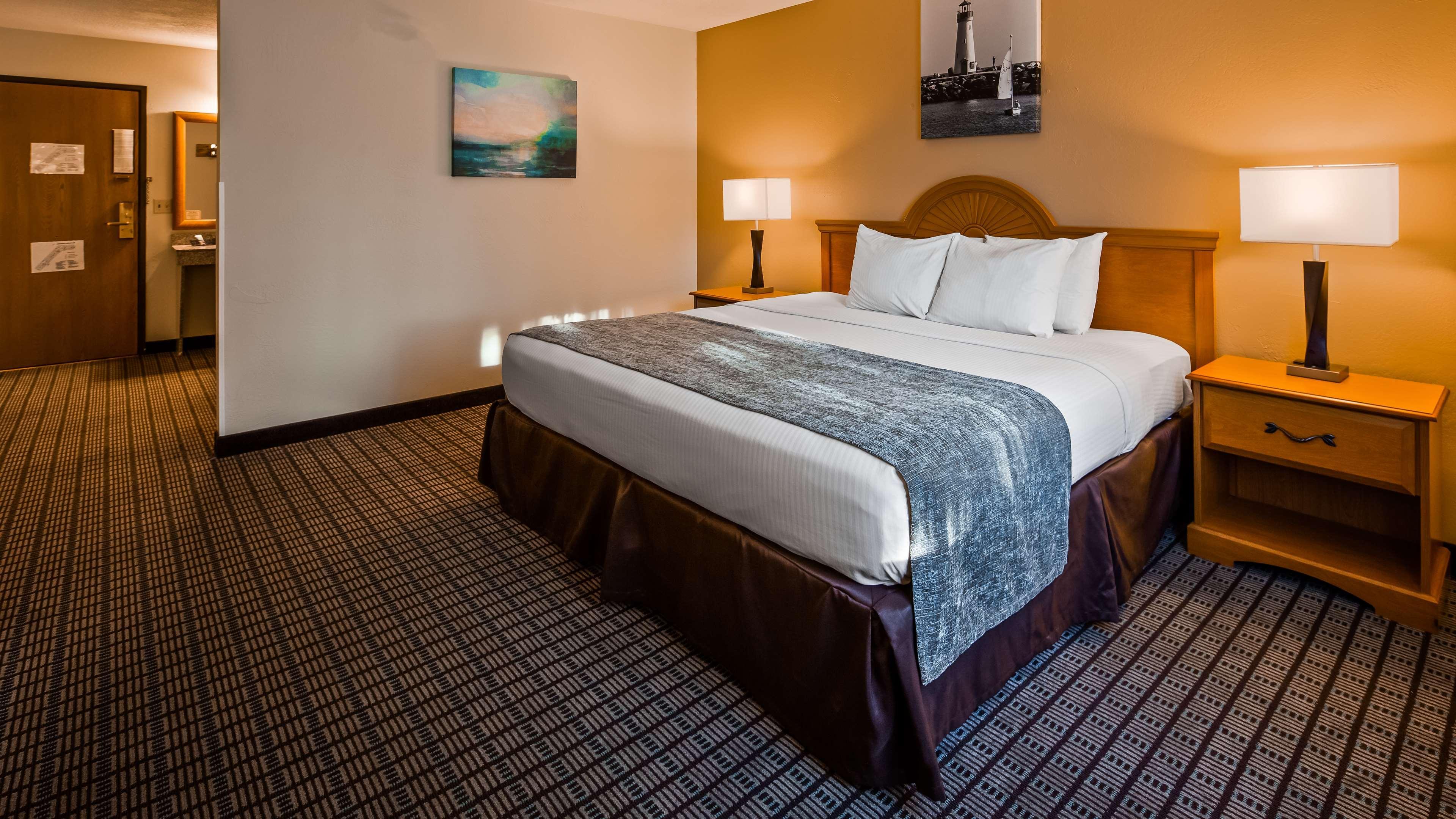 Best Western Maritime Inn Стерджен-Бей Экстерьер фото