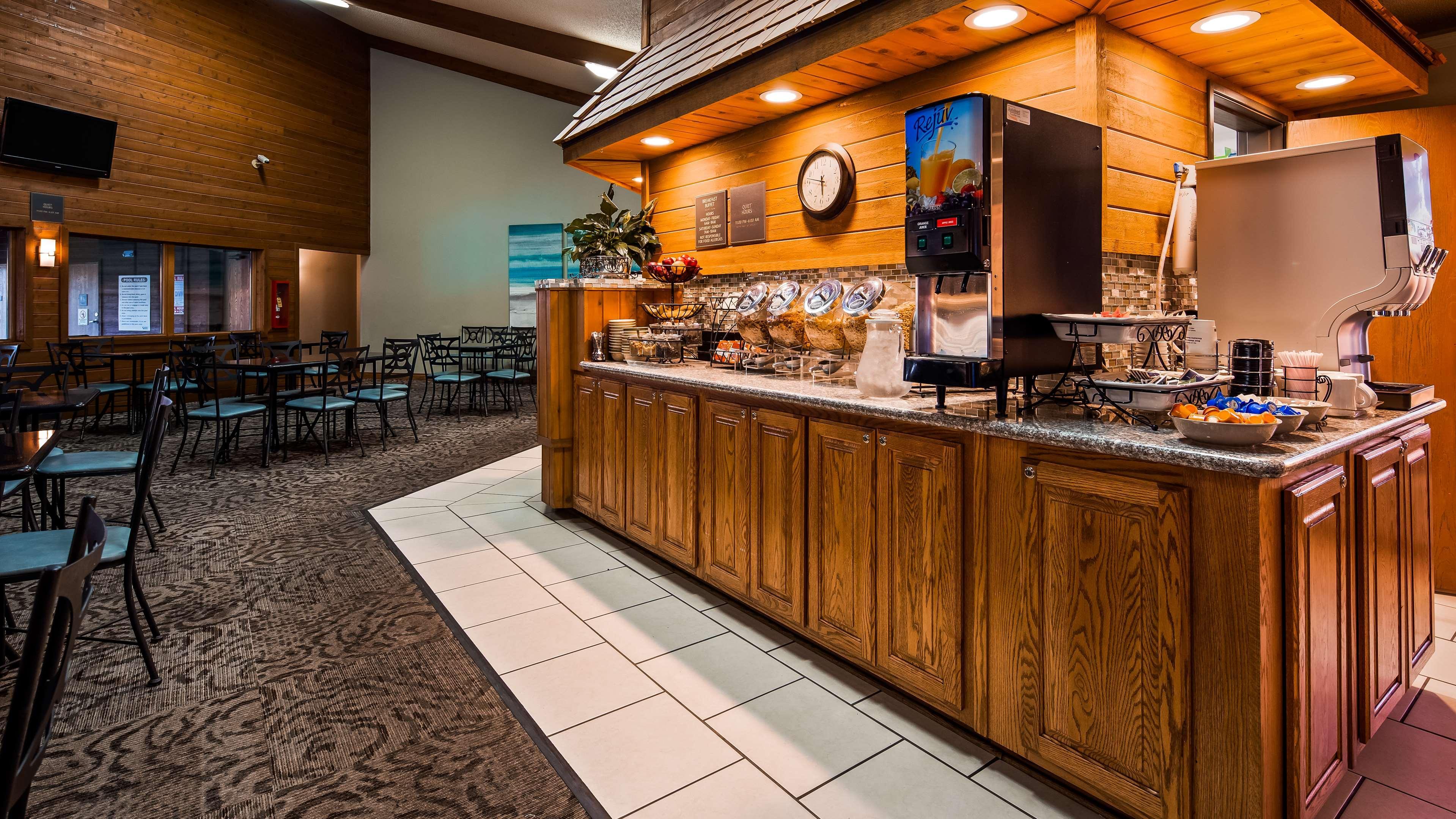Best Western Maritime Inn Стерджен-Бей Экстерьер фото