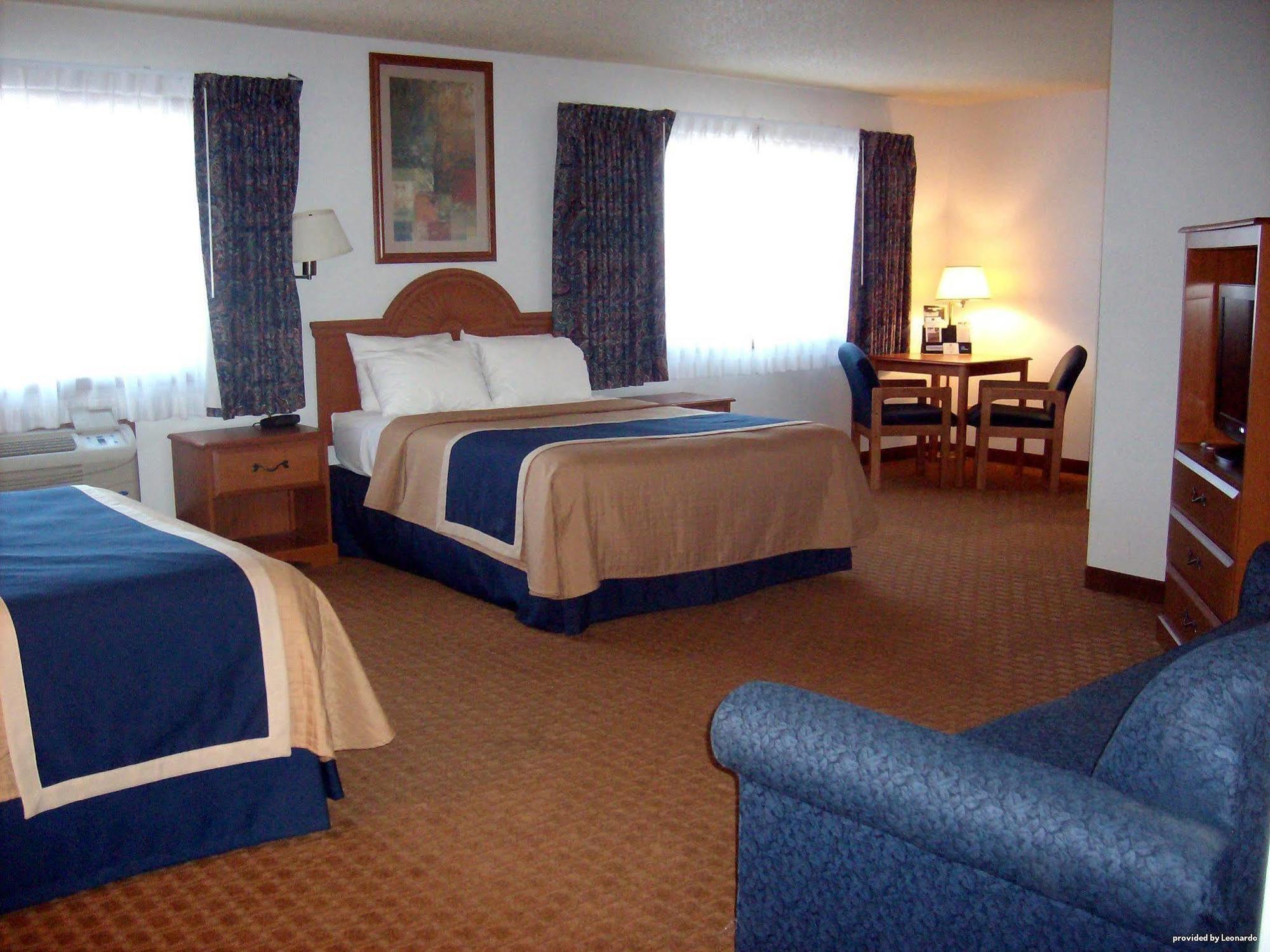 Best Western Maritime Inn Стерджен-Бей Экстерьер фото